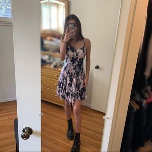 Umgee Hankerchief Hem Floral Dress